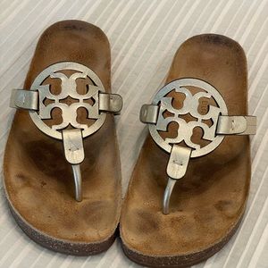 TORY BURCH Millet Cloud Metallic slides! Size 7.5